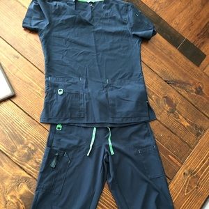 Carhartt size small both pieces